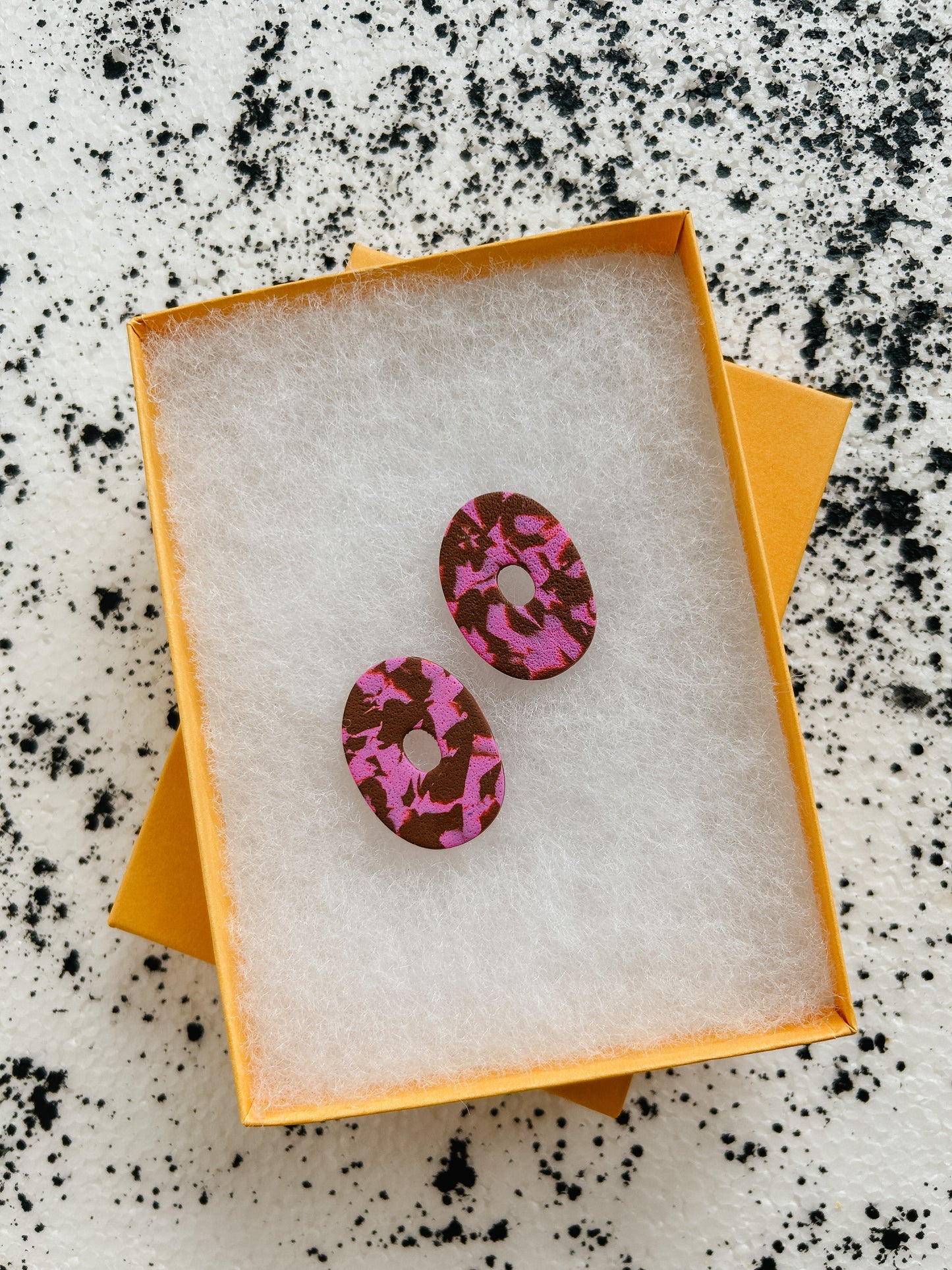 Magenta Blend Cutout Earrings