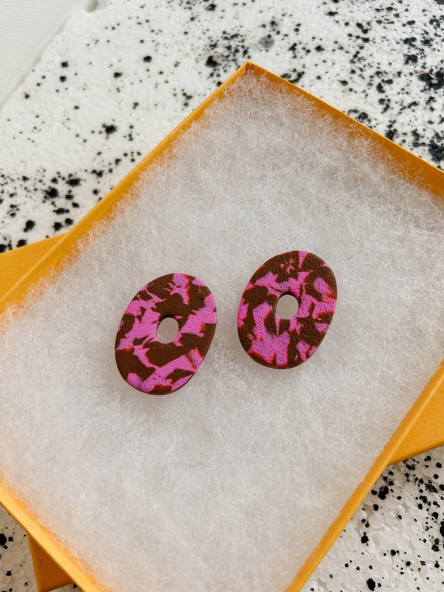 Magenta Blend Cutout Earrings