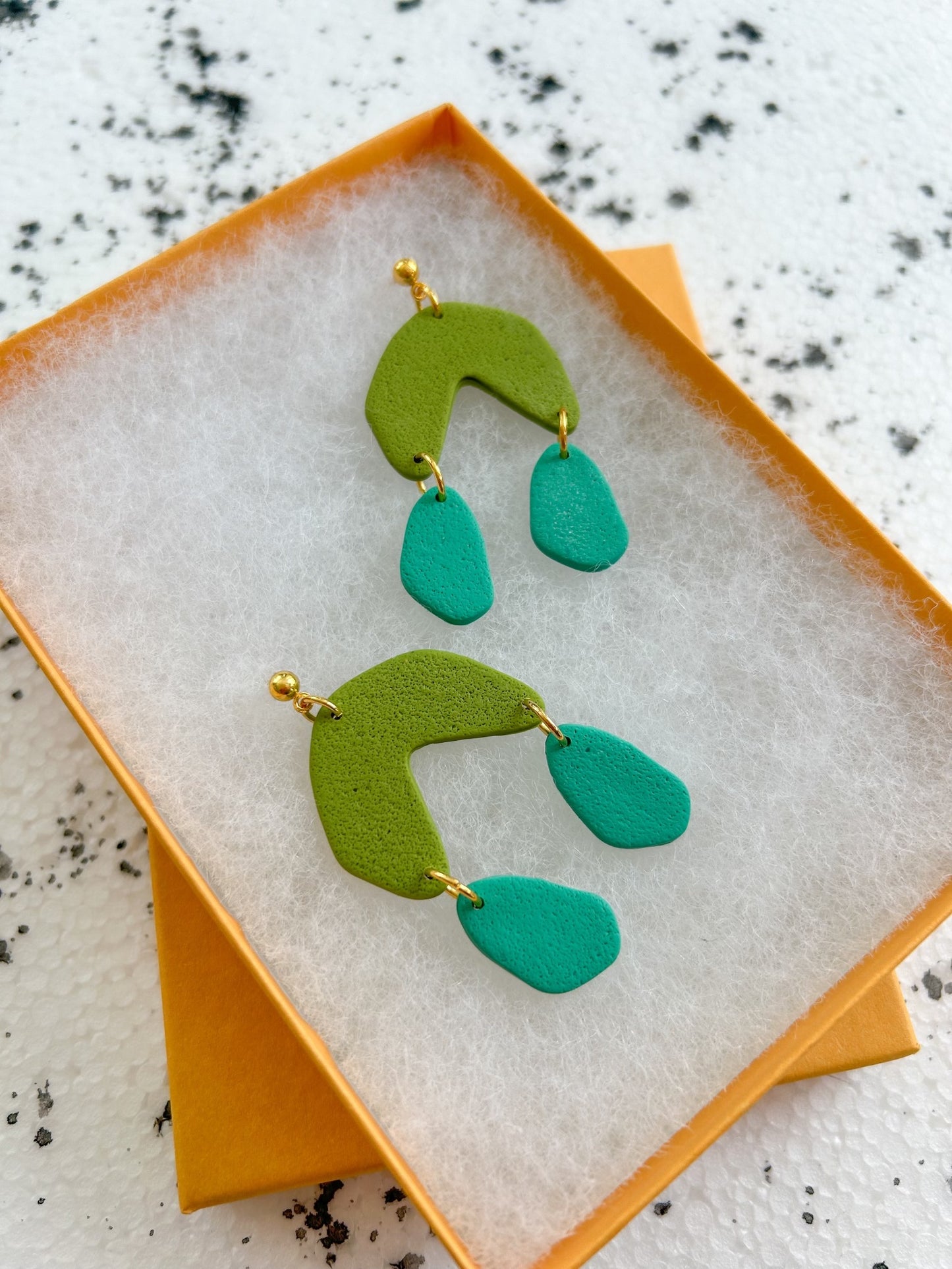 calla earrings