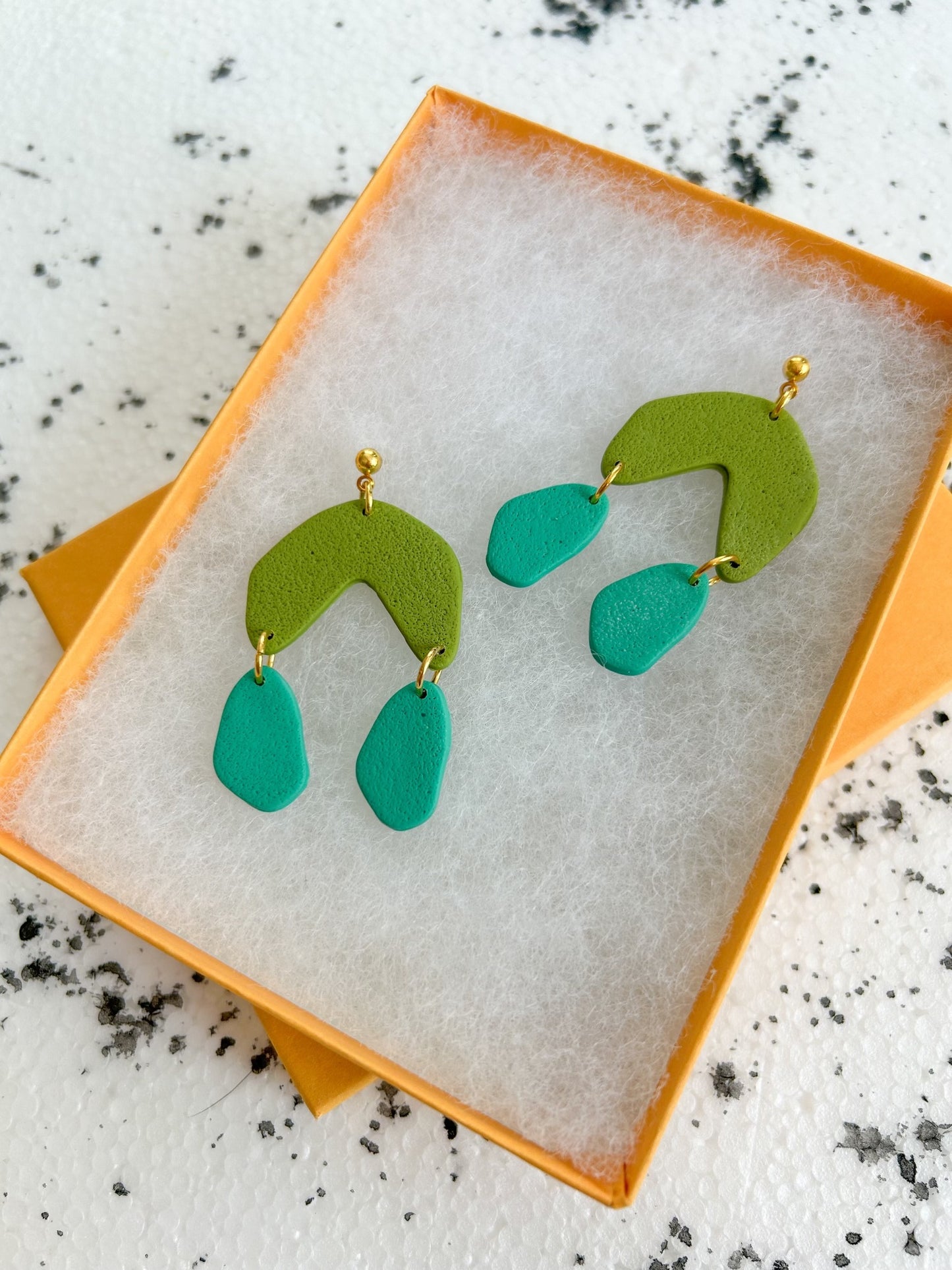 calla earrings