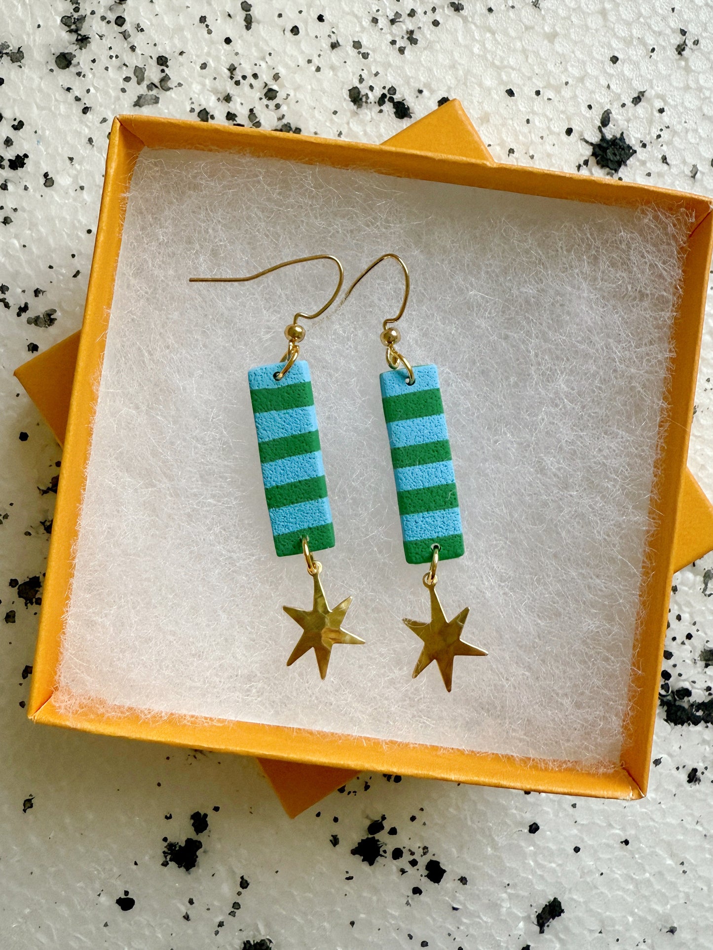 lola star earrings